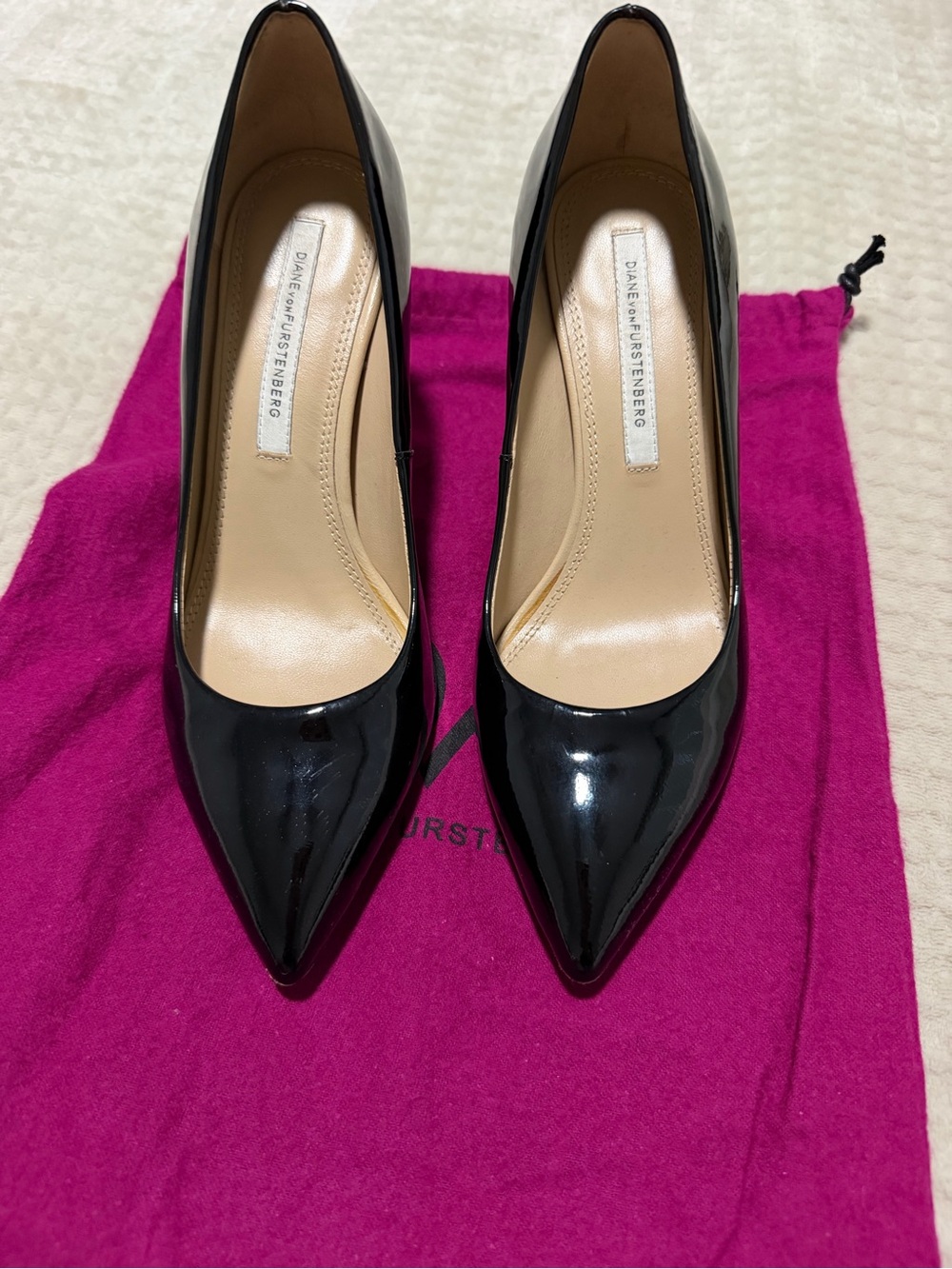 Diane Von Furstenberg Black Patent Pointed-Toe Pumps